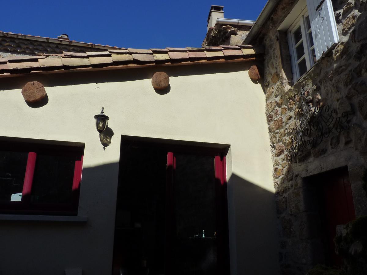 Le Vitrier Saint-Jean-de-Muzols Exterior foto